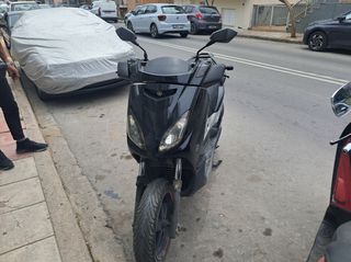 Yamaha XMAX 250 2009-thumb-1