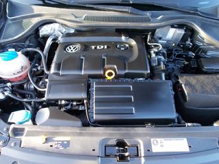 Volkswagen Polo 2015 1.4 TDI CONCEPTLINE-thumb-15