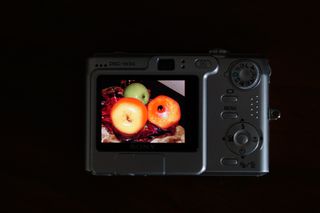 SONY CYBERSHOT DSC-W30 SILVER-thumb-3