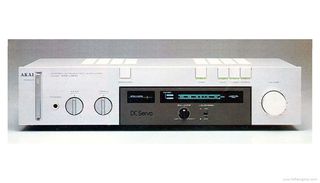 ΟΛΟΚΛΗΡΩΜΕΝΟΣ  ΕΝΙΣΧΥΤΗΣ  AKAI   AM - U210