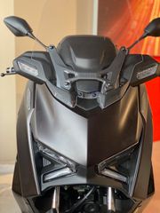 Yamaha XMAX 300 2026-thumb-1