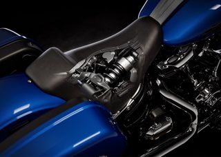 Harley Davidson Lowrider ST 2025 Απόκτησε τη δική σου Harley με χρηματοδότηση ως 48 μήνες-thumb-14