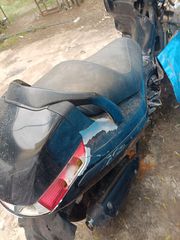 Piaggio x8  RUNNER τρόμπα νερού ολόκληρη μοτό με άδεια