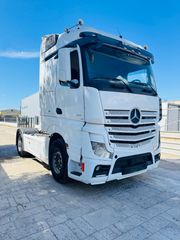 Mercedes-Benz 2014 1851-thumb-1
