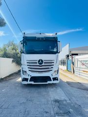 Mercedes-Benz 2014 1851-thumb-2