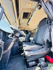 Mercedes-Benz 2014 1851-thumb-6