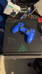 playstation 4 με παιχνίδια               GTA 
Fiffa 
Fortnite 
Brwlhala