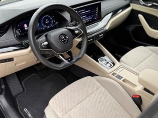 Skoda Octavia 2023 GRAND COUPE-thumb-6