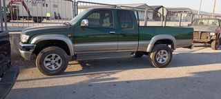 Toyota Hilux 2002 EXTRA CAB 2.5 D-4D 4X4