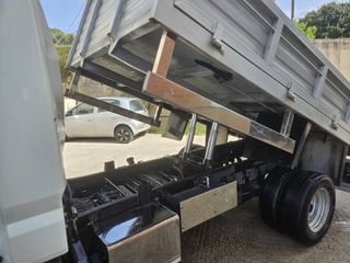 Ανατροπή Mitsubishi 2016 FUSO-thumb-12