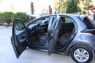 Toyota Yaris 2022 HYBRID ACTIVE PLUS 1.5cc 116ps CVT *ΓΡΑΜΜΑΤΙΑ*-thumb-15