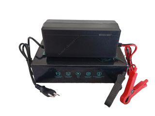 Ελαιουργικά-Ραβδιστικά 2024 Φορτιστής 10, 14,6V για μπαταρίες LIFEPO4.