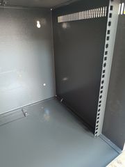 Racks καινούργια από στοκ Electrotel sa