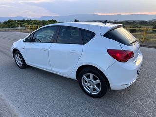 Opel Astra 2015-thumb-19