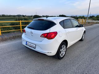 Opel Astra 2015-thumb-22