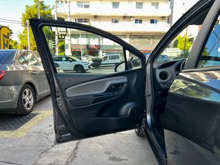 Toyota Yaris 2015 Toyota Yaris III (facelift ) 1.4 D-4D (90 Hp) ΕΛΛΗΝΙΚΟ+ΒΟΟΚ-thumb-20