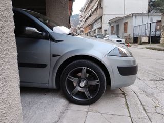 Renault Megane 2004 Sedan-thumb-2