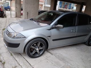 Renault Megane 2004 Sedan-thumb-1