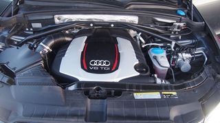 Audi SQ5 2017-thumb-18