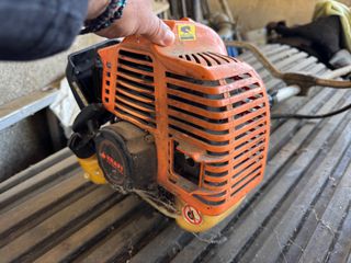 Κινητήρας KRAFT Χλοοκοπτικου-Θαμνοκοπτικου-Μισινεζας με ελάχιστες δουλεμένο 1 χρόνο λειτουργεί άψογα ο κινητήρας χρήζει Καμπάνα και ρουλεμάν στο κοντάρι!!!