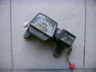 XT-225 (1993-1998),XT-600E(1990-1995),XT-600(1990-1994),XT-500E(1991-1994),XT-400 ARTESIA(4DW)(1992) YAMAHA ΚΟΝΤΕΡ ΜΑΖΙ ΜΕ ΤΟΝ ΜΕΤΡΗΤΗ KAI THN ΒΑΣΗ