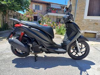 Piaggio Medley 150 2022 s-thumb-2