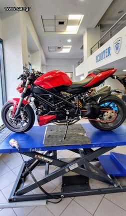 Ducati Streetfighter 2010