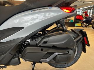 Piaggio Beverly 310 2026 EURO 5+  4 ΕΤΗ ΕΓΓΥΗΣΗ ΔΩΡΕΑΝ-thumb-9
