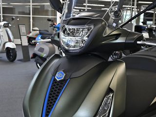 Piaggio Beverly 310 2026 EURO 5+  4 ΕΤΗ ΕΓΓΥΗΣΗ ΔΩΡΕΑΝ ΕΤΟΙΜΟΠΑΡΑΔΟΤΟ-thumb-1