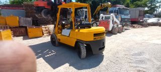 Mitsubishi 2000 FD-50-thumb-11