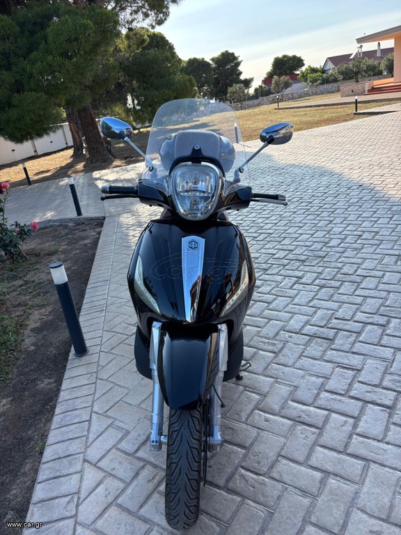 Piaggio Beverly 300i 2011