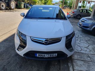 Opel Ampera 2013 plug-in-thumb-1