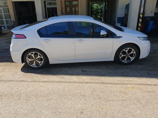 Opel Ampera 2013 plug-in-thumb-3