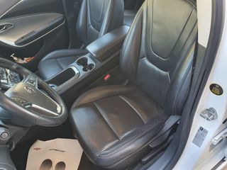 Opel Ampera 2013 plug-in-thumb-20