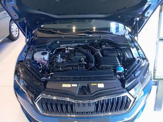 Skoda Octavia 2025 Selection 1.5 TSI m-HEV 150PS DSG7-thumb-18