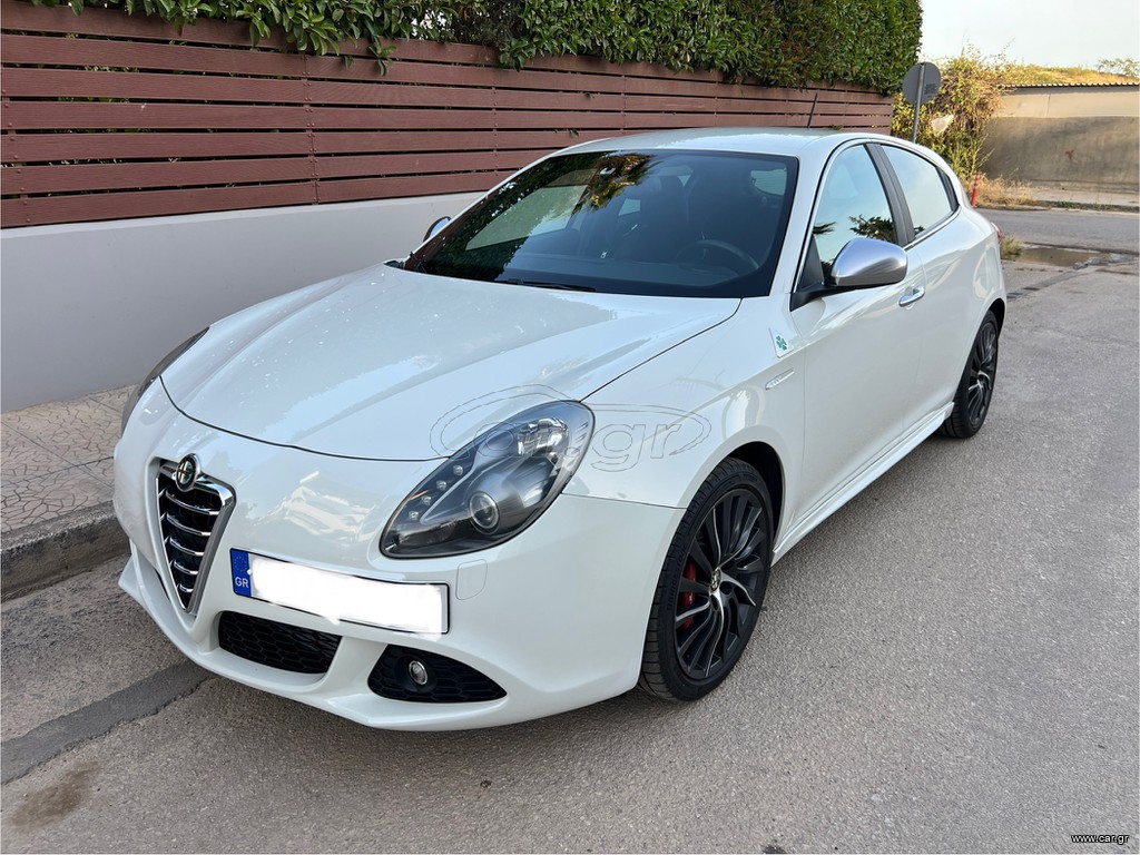 Alfa Romeo Giulietta 2012 QUADRIFOGLIO VERDE
