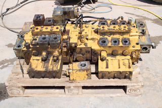 Μηχάνημα CAT 2025 BLOCK ΧΕΙΡΙΣΤΗΡΙΟΥ CAT 350-thumb-1