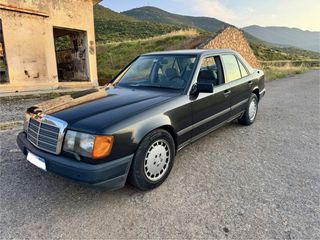 Mercedes-Benz E 230 1990 ιστορικό