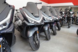 Honda PCX 125 2026 DX-thumb-2