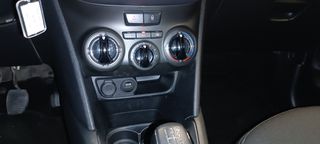 Peugeot 208 2019 1.5 BLUEHDI 100HP-thumb-16