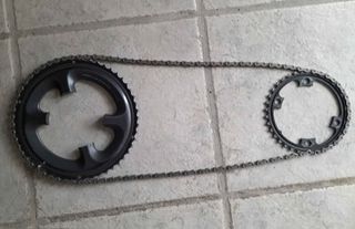 Δίσκοι 52/36 shimano ulegra 6800 + αλυσίδα.