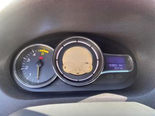 Renault Megane 2010 COUPE-thumb-5