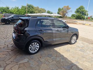 Volkswagen T-Cross 2019-thumb-4