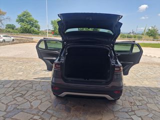 Volkswagen T-Cross 2019-thumb-41