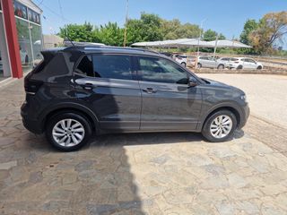 Volkswagen T-Cross 2019-thumb-11