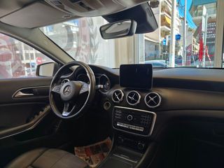 Mercedes-Benz GLA 180 2018 Sensation DIESEL AUTOMATIC-thumb-3
