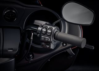 Harley Davidson Tri Glide 2025 Απόκτησε τη δική σου Harley με χρηματοδότηση ως 72 μήνες-thumb-14