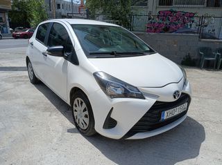 Toyota Yaris 2017-thumb-1