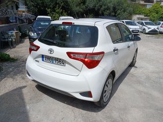 Toyota Yaris 2017-thumb-2