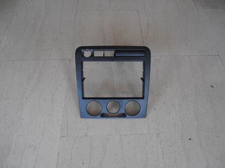 Πλαίσιο χειριστηρίων/ραδιοφώνου Seat Ibiza 6L, Seat Cordoba 2002-2008